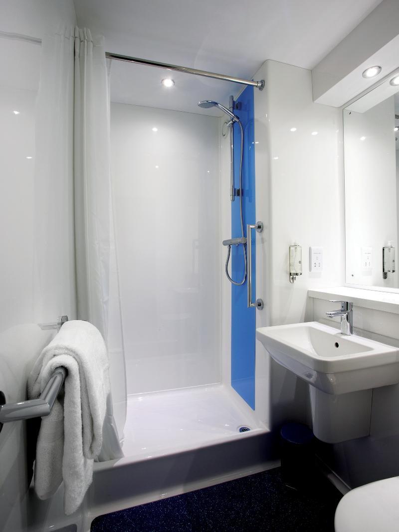 Travelodge Birmingham Yardley Exterior photo